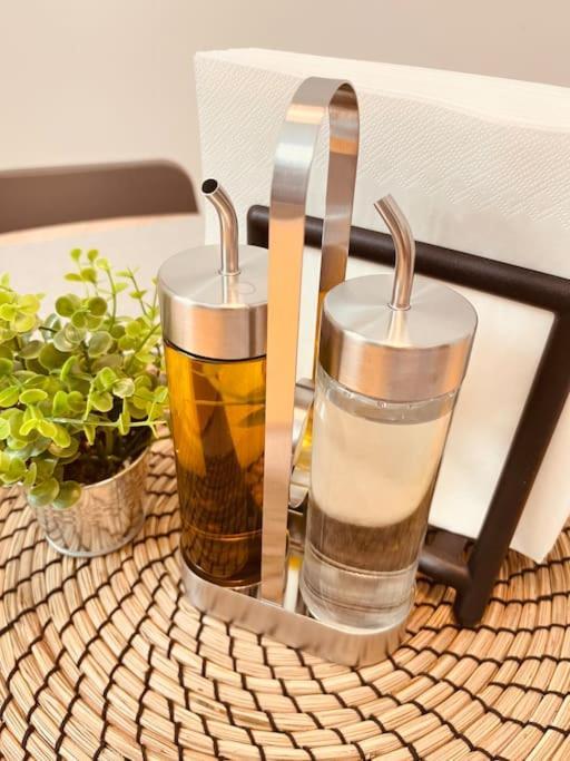 Local Heart At Main Square And Zrinjevac Park! Apartment Zagreb Luaran gambar